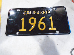 1961 LICENSE PLATE EMBOSSED FULL SIZE.