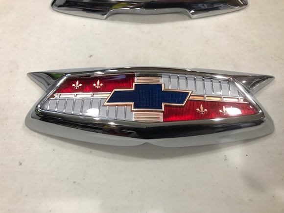 1954 CHEVROLET CAR  HOOD EMBLEM